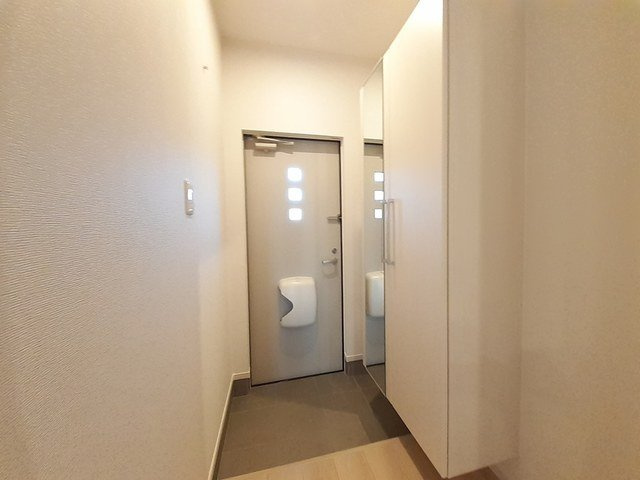 シャインビューⅤの玄関|ゆったりとした玄関です