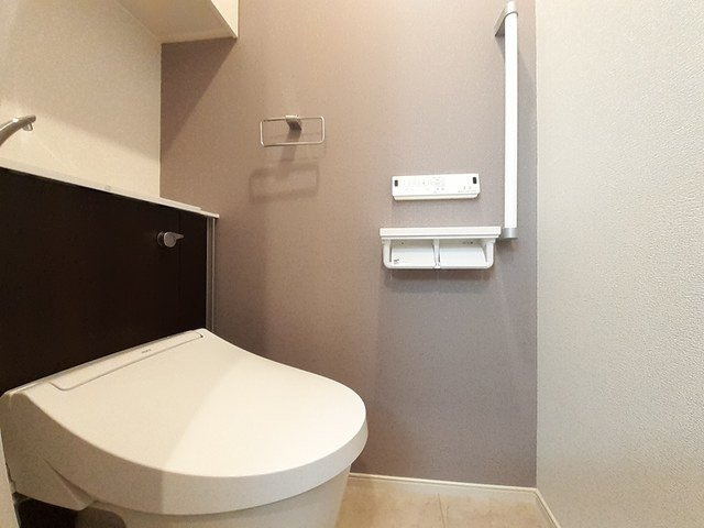 プルミエール手屋Ⅳのトイレ|コンパクトで使いやすいトイレです