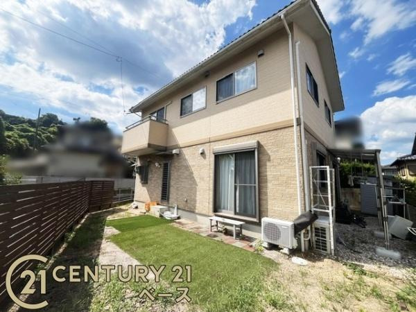 生駒郡平群町若葉台３丁目の中古一戸建の庭|■現地撮影写真■広々お庭でドッグランも可能です！