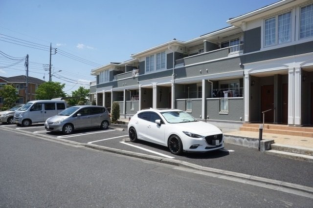 アルテーリアの駐車場