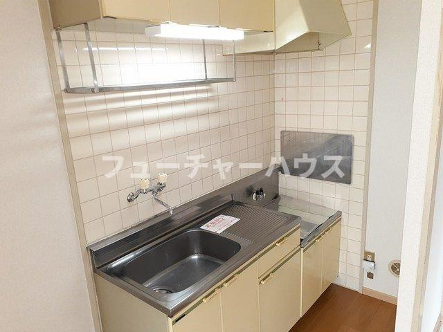 エルディムケイⅠのキッチン|コンパクトなキッチンで掃除もラクラク