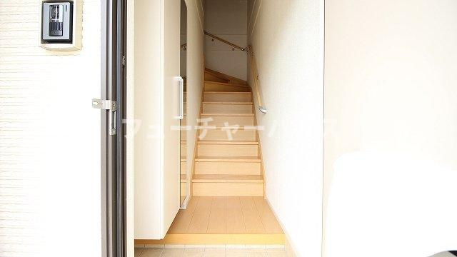 カーサ府中　Ⅱの玄関|ゆったりとした玄関です