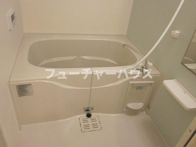 アイリス　Ⅰの浴室|日々の疲れを癒すお風呂付です