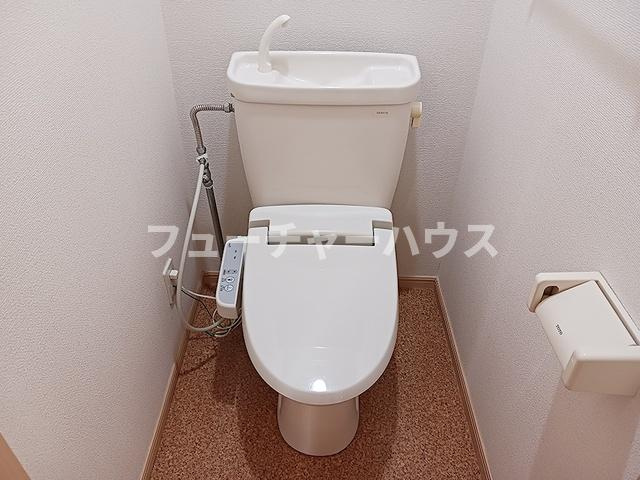 トップコートのトイレ