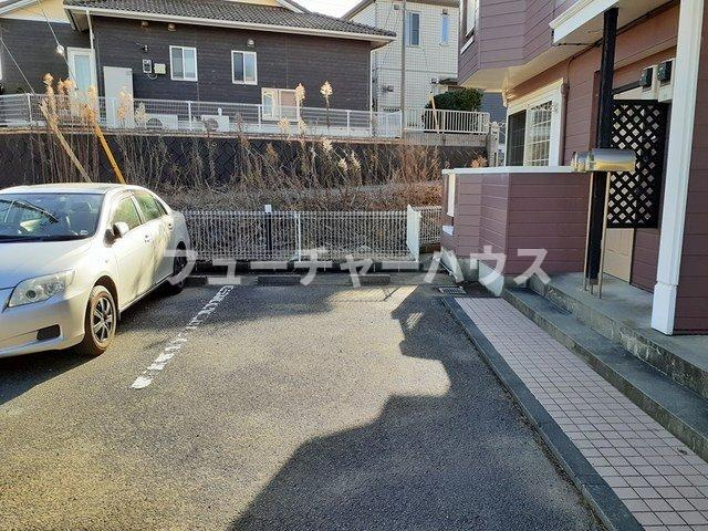 パルデメールの駐車場|駐車場があるので、車を買う予定の方も安心です