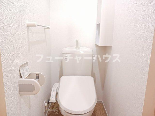 セレノプラシードⅡのトイレ|落ち着いたトイレです