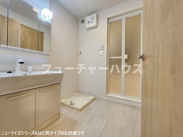エスポワールＭⅥの洗面所|ゆったりとスペースのある洗面所