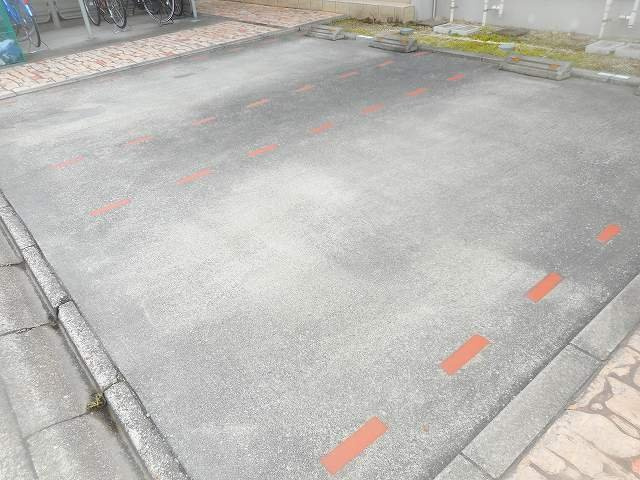 馬車道館の駐車場