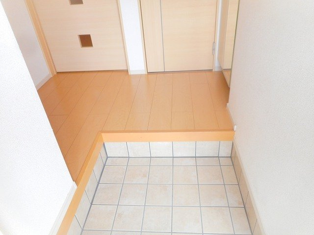 馬車道館の玄関
