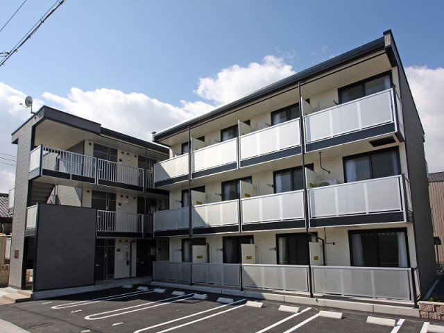 レオパレスなかむらの外観