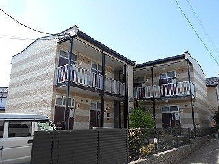 レオパレス中浦の外観