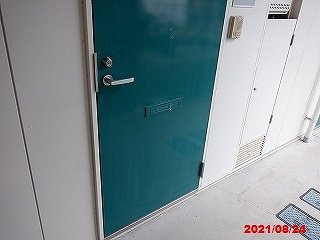 レオパレスＹ・Ｍ・Ｓの玄関