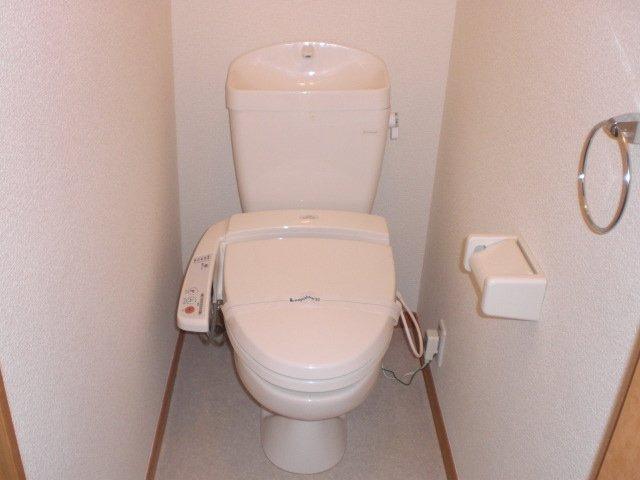 レオパレスいろはⅡのその他|温水洗浄便座付