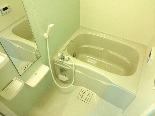 メゾン　フルールの浴室