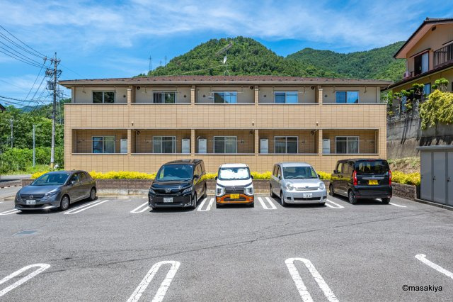ガーデンハウス朝日山　Fの外観