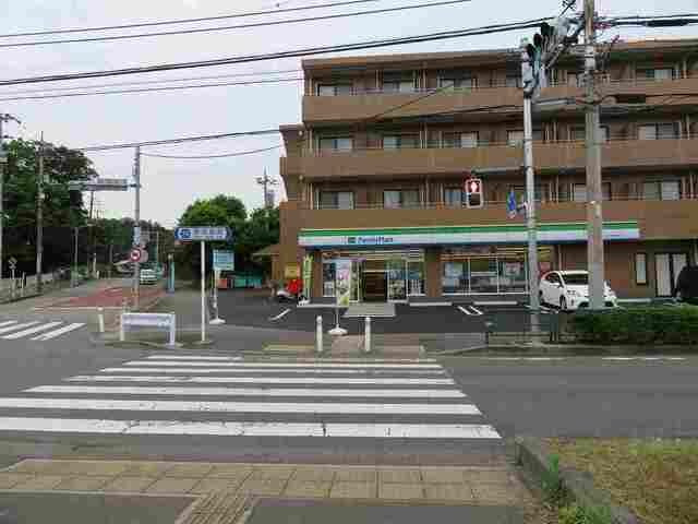 アンジュコリーヌの周辺|ファミリーマートまで350m