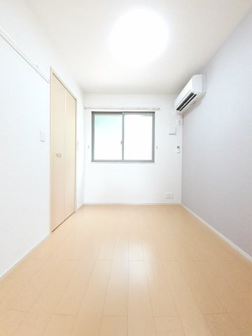ユアーズ　ヒル　８の内装