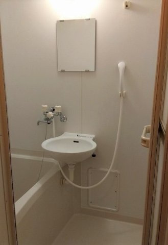 レオパレスセキバＢの浴室