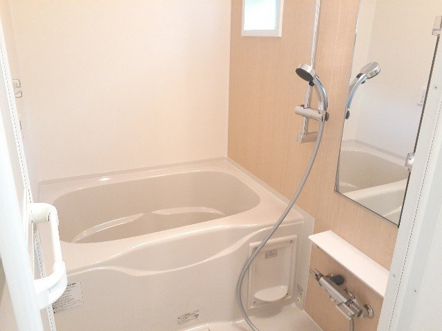ｉｚｕｍｉ１（イズミ１）の浴室