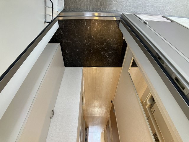 クレイノ旭の玄関