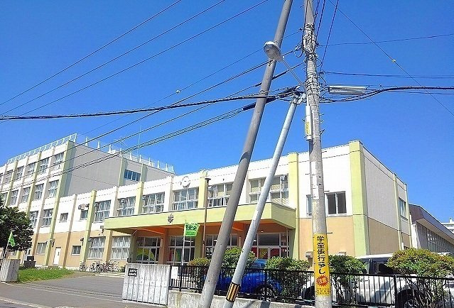 プラシード北円山の周辺|日新小学校まで470m