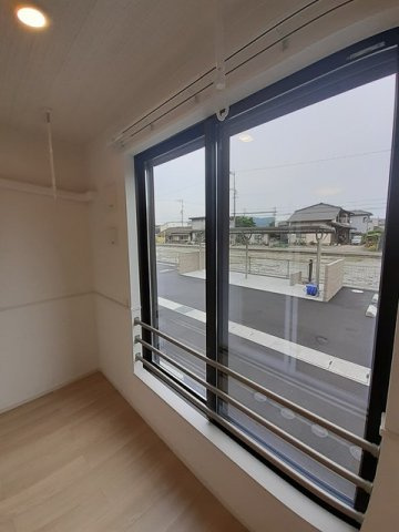 エヌ．プレスト　Ⅲの周辺