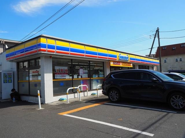 ザ　レジデンス　イレストの周辺|ミニストップ草加新里町店まで600m
