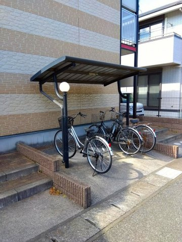 レオパレススズキのその他|駐輪場