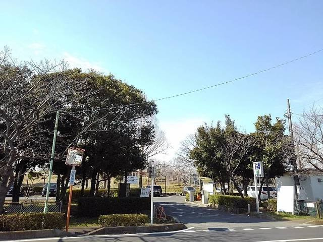 サンライズ　ガーデンの周辺|みさと公園まで300m