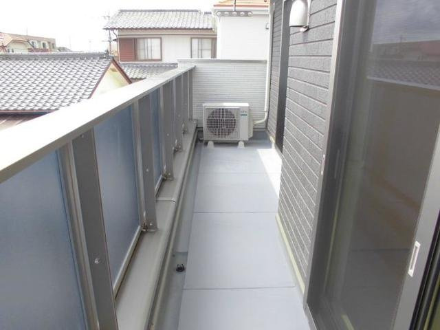 Ｒｅｎｎｙ　ｖｉｌｌａｇｅのバルコニー