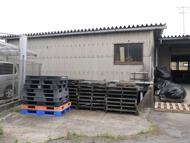 高浜市二池町6丁目貸倉庫の駐車場