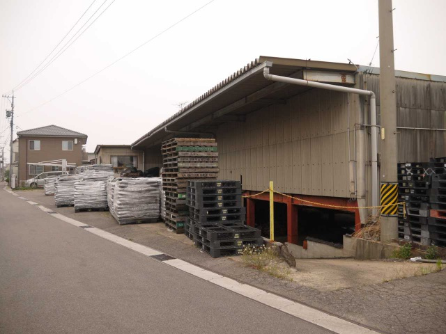 高浜市二池町6丁目貸倉庫のエントランス