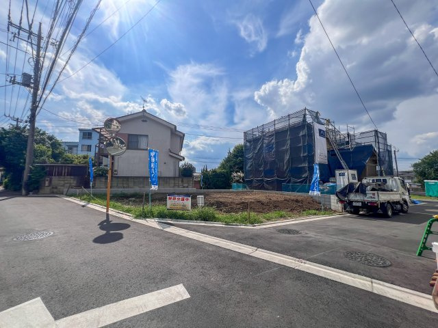 東久留米市浅間町1期の周辺|開放感のある角地♪ 前面道路も広く、明るく見通しの良い現地です。