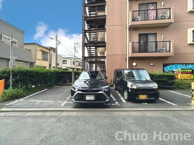 オリンポス八広の駐車場|【敷地内駐車場】最新の空き状況や費用などの詳細は担当スタッフまでお問い合わせください。