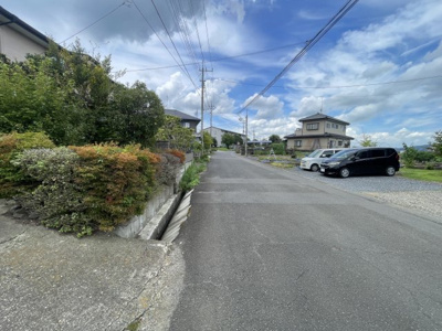 【前面道路含む現地写真】 | 桜川市犬田6K中古住宅