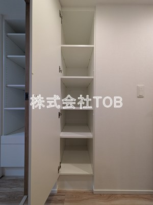 【設備】 | ラクラス中野南台 | 廊下収納