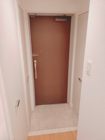 【玄関】 | Ｓ－ＦＯＲＴ船橋本町 | スッキリまとまった玄関です