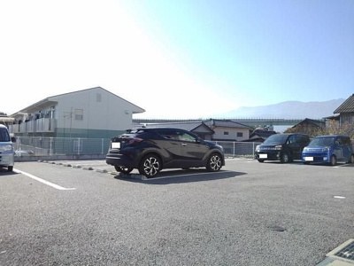 【駐車場】 | ルミナス・Ｃ