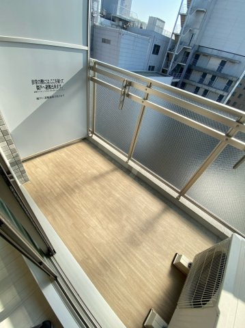 エスリード難波セントラルのバルコニー