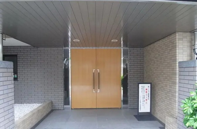 【エントランス】 | ソフィア学芸大学