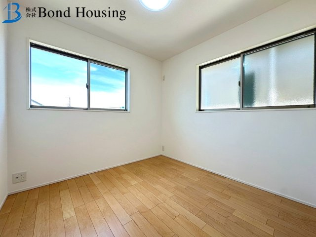令和8年7月リフォ済　駐車並列2台　西区上新地1丁目　中古戸建の洋室