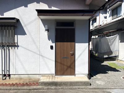 【玄関】 | 内浜町　一戸建