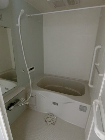エヴァーグリーン西福原の浴室