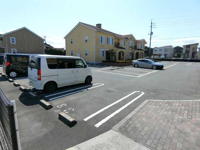 ソル　デル　フリオ　Ｃの駐車場