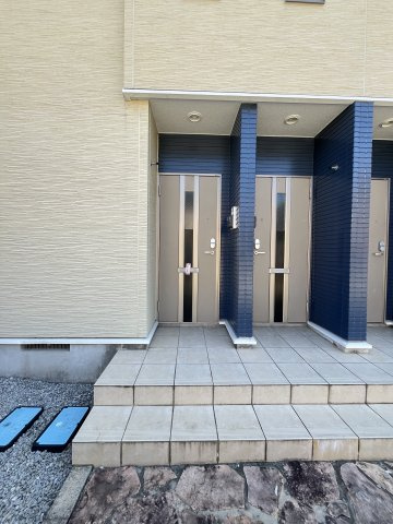 プチ・プランタン　Ⅵの玄関