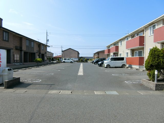 ブライト　スクエアＢの駐車場