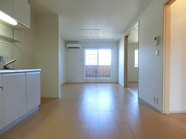プラシード浜の居間・リビング