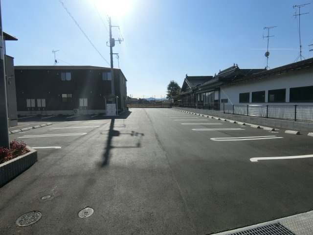 メゾン　ド　ミユ　Ａの駐車場
