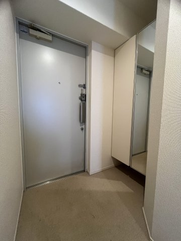 【玄関】グランミーテ 緑地 