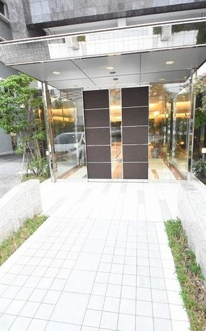 【エントランス】アクアスイート新大阪